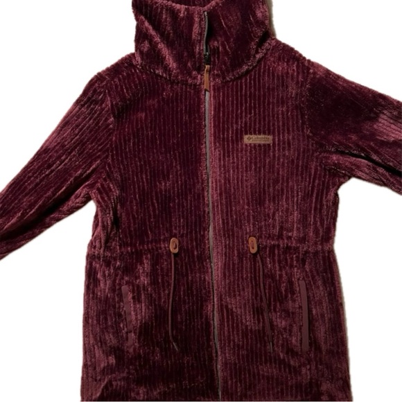 Columbia Jackets & Blazers - Columbia Fireside Burgundy Sherpa Fleece  (S)